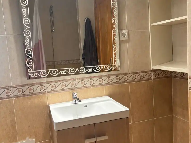 Baño de Casa o chalet en venta en Colmenar del Arroyo con Calefacción, Parquet y Terraza