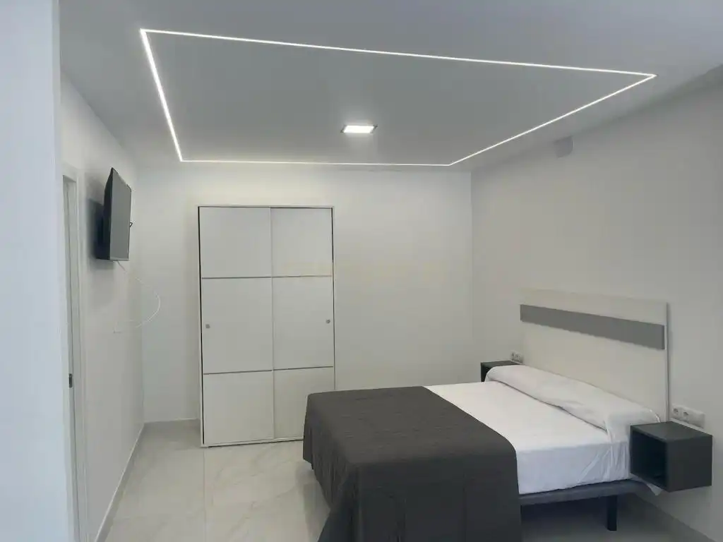 Bedroom of Buildings for sale in Fuengirola