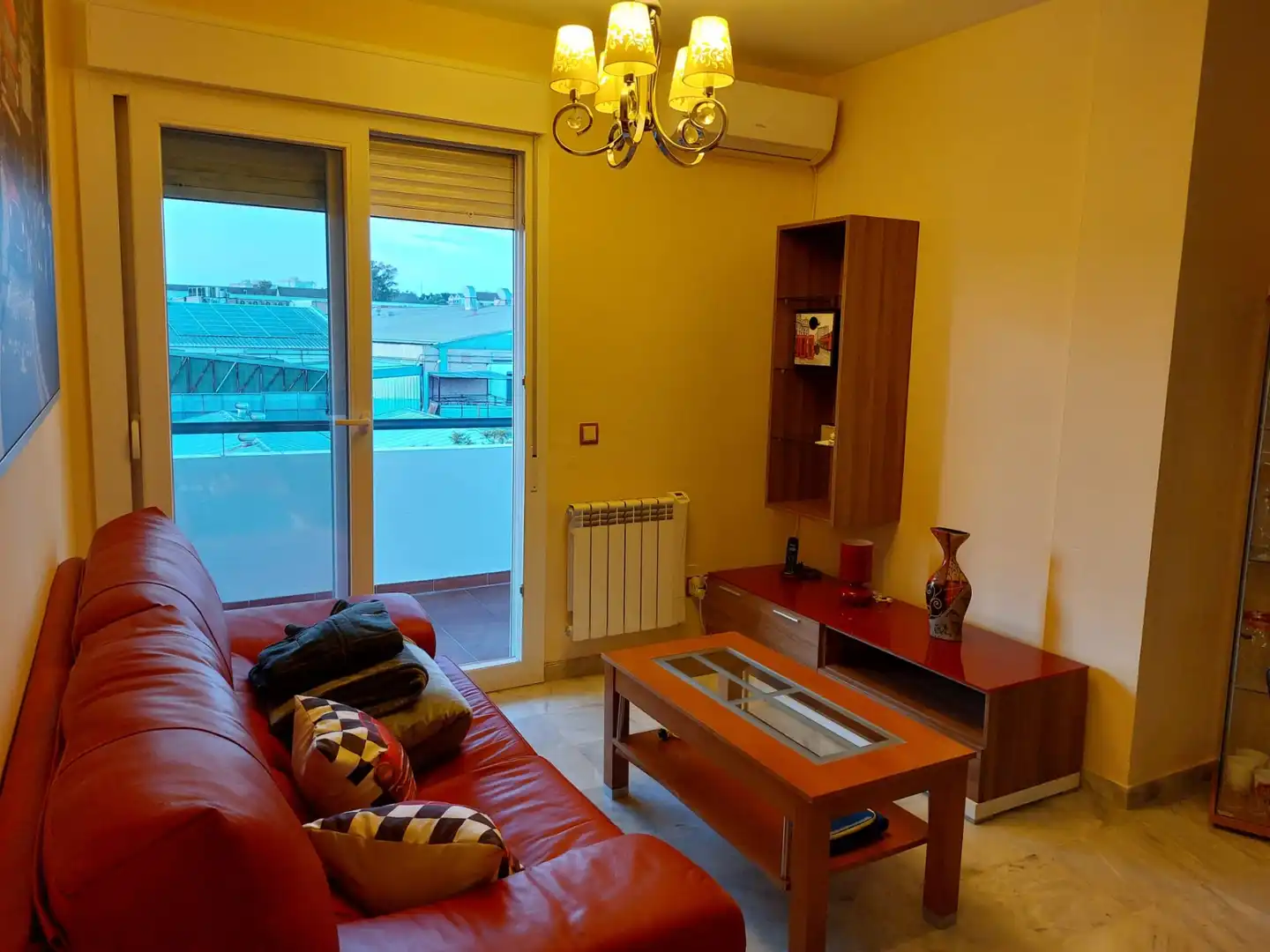 Apartamento con ascensor en alquiler en Jerez Sur, imagen 2
