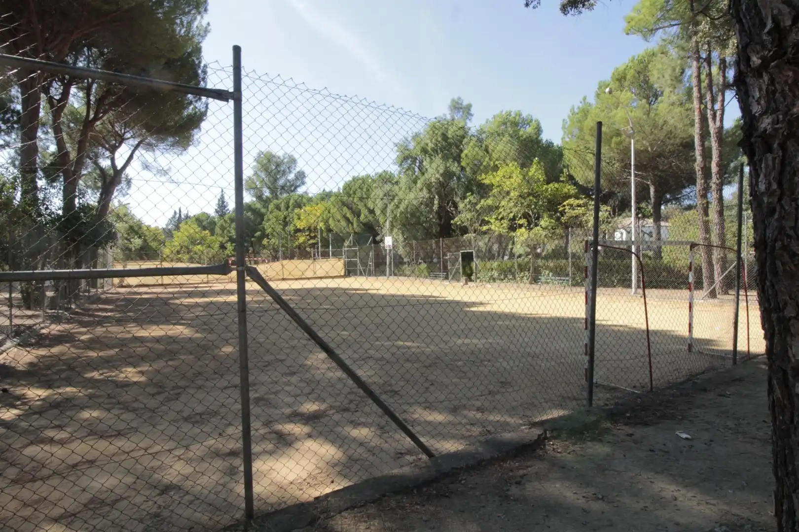 Jardín de Casa o chalet en venta en El Castillo de las Guardas con Jardín privado, Trastero y Piscina