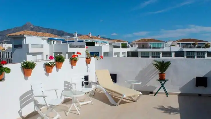 Penthouse with pool for sale in Nueva Andalucía, imagen 3