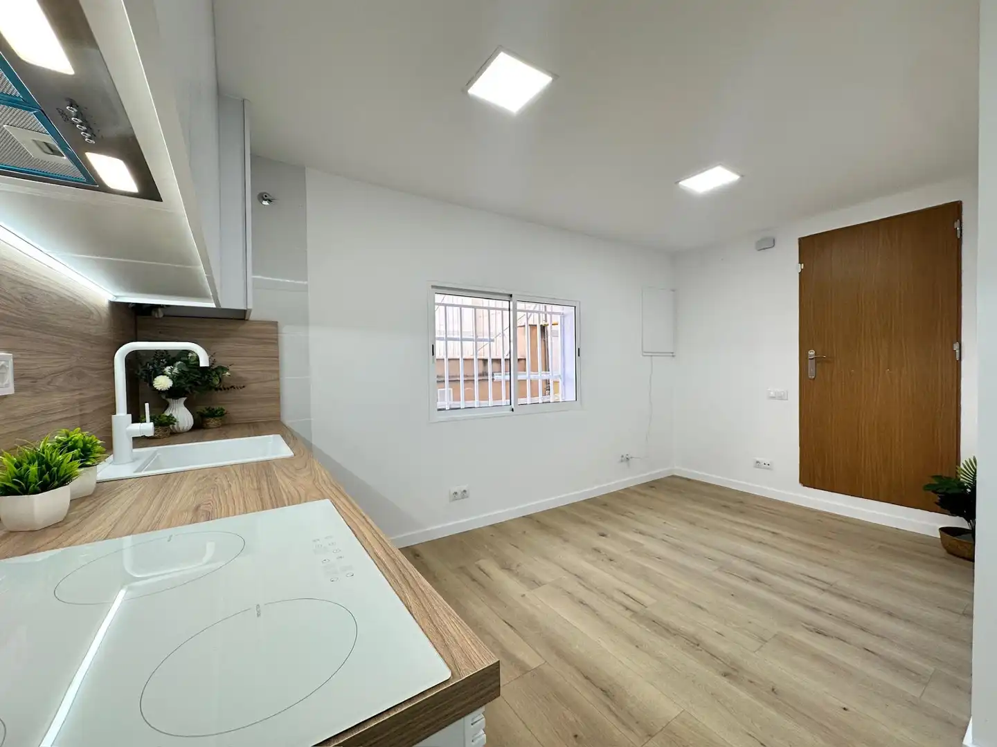 Cocina de Apartamento en venta en Barcelona con Alarma