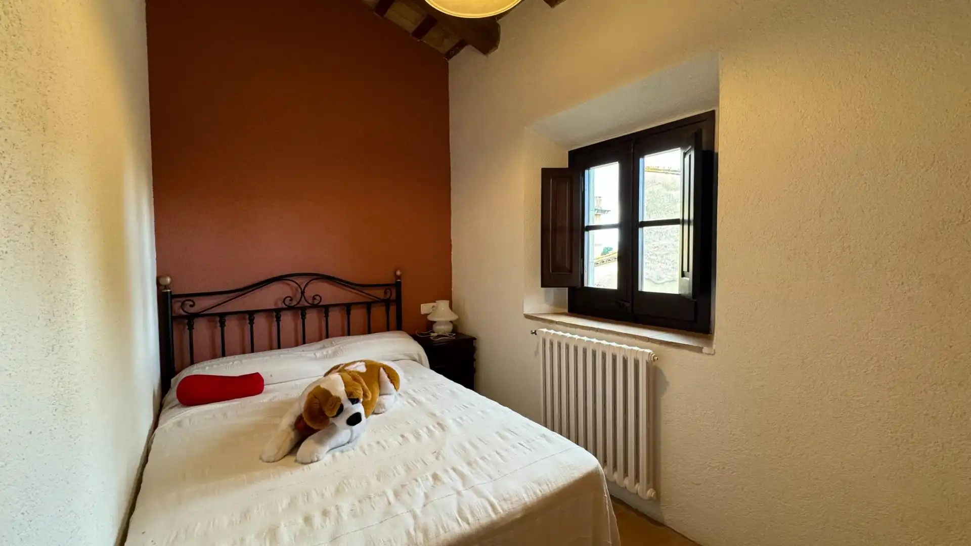 Habitación de Casa o chalet en venta en Llambilles con Calefacción, Jardín privado y Terraza