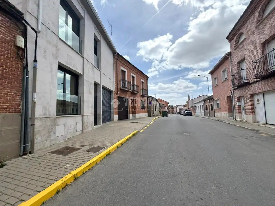Vista exterior de Casa o xalet en venda en Medina del Campo