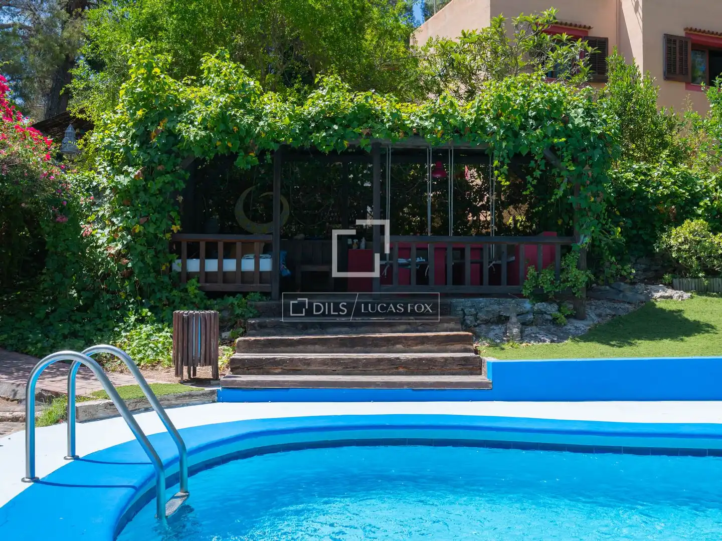Piscina de Casa o xalet en venda en Sant Antoni de Portmany amb Aire condicionat, Calefacció i Jardí privat