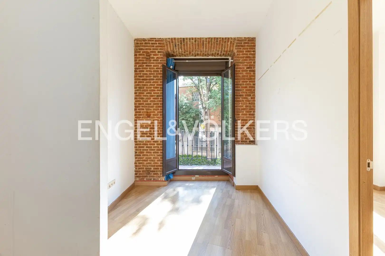Wohnung zum Verkauf in Madrid mit Heizung, Abstellraum und Balkon