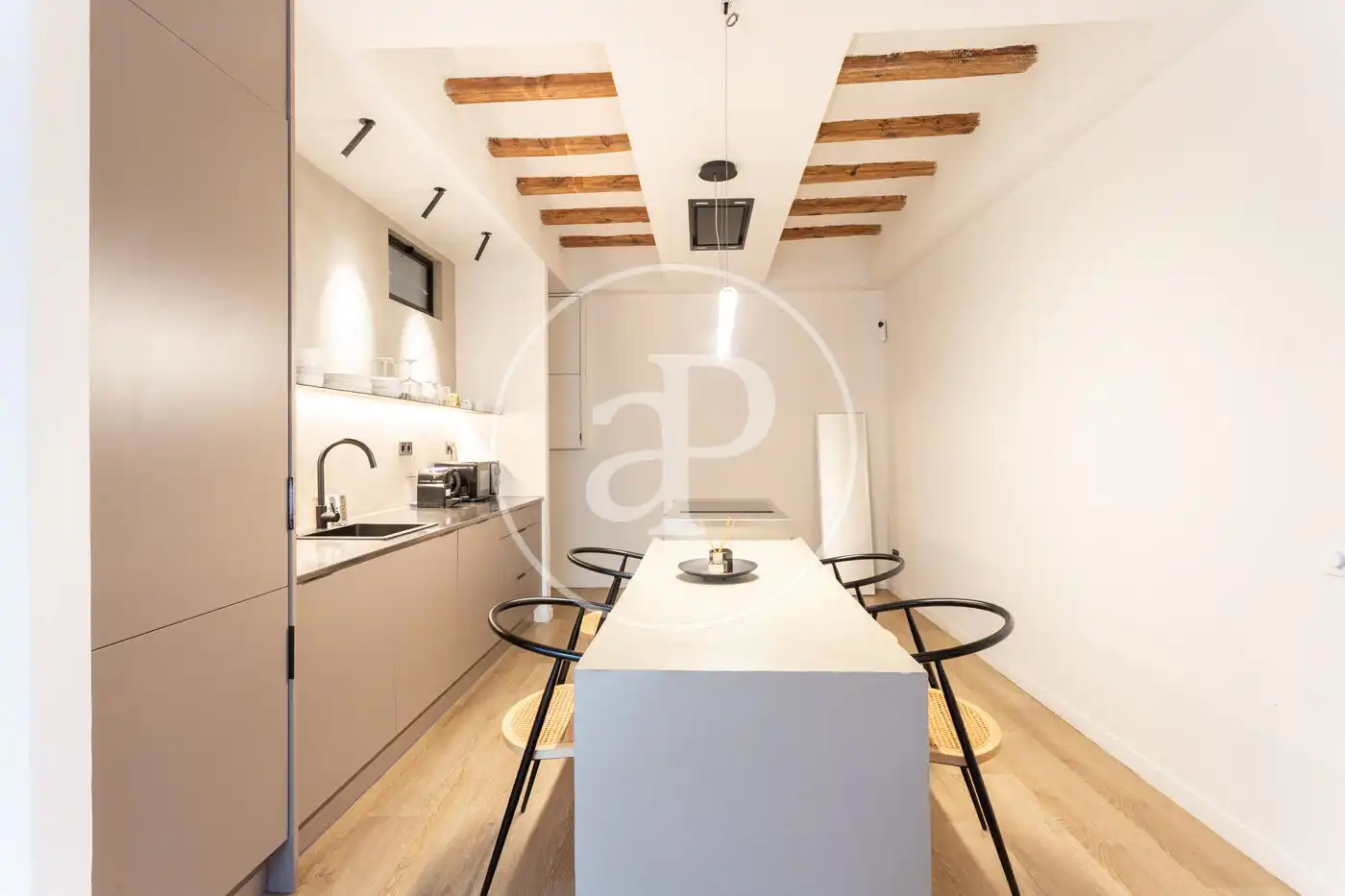 Cocina de Piso en venta en Barcelona con Aire acondicionado, Calefacción y Amueblado