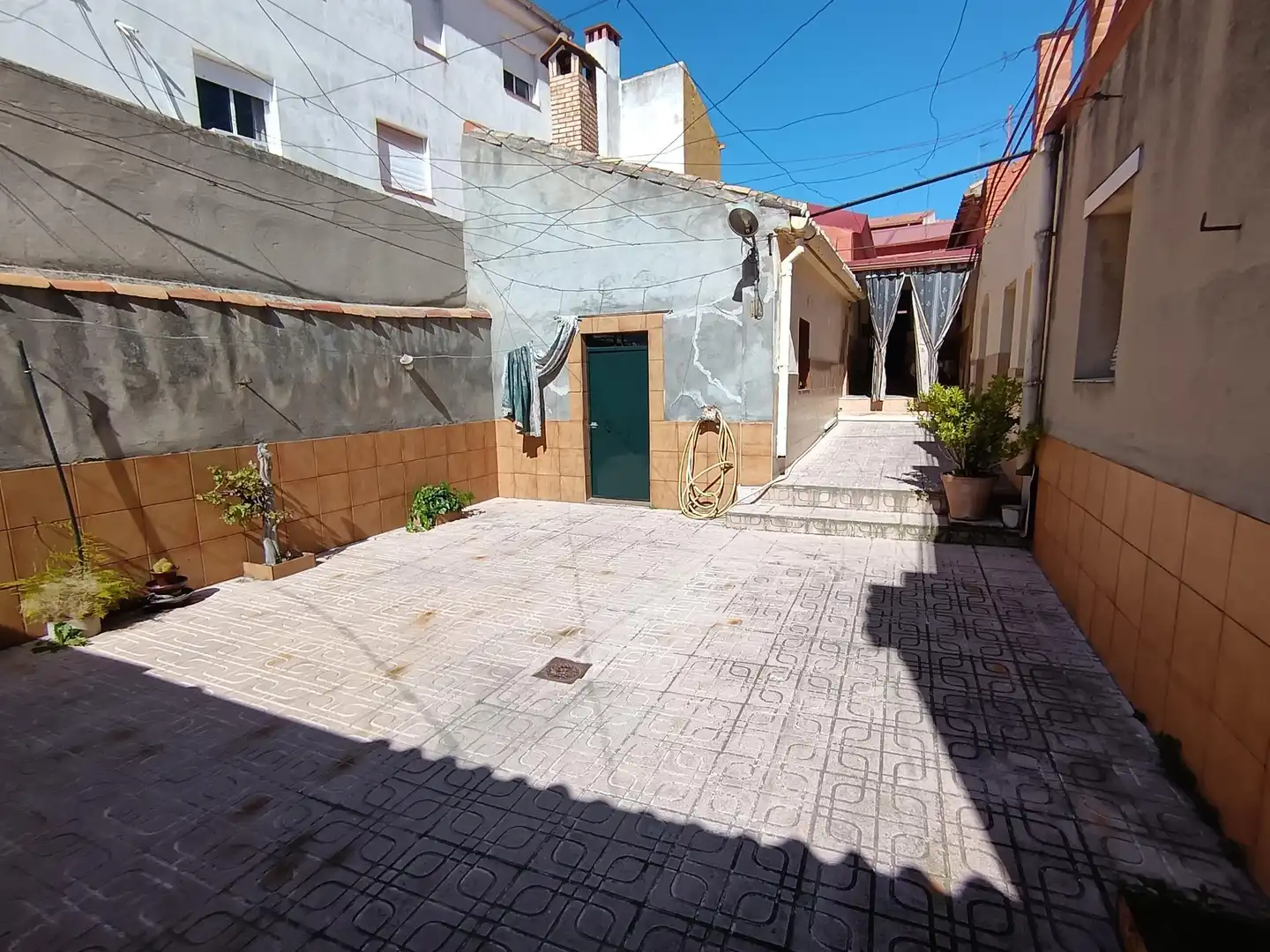 Vista exterior de Casa o xalet en venda en Puertollano amb Terrassa i Traster