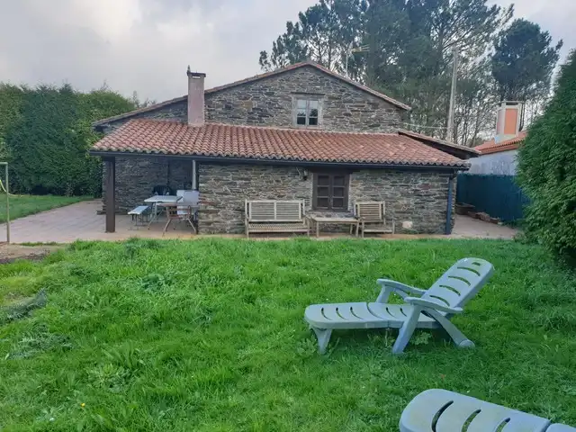 Vista exterior de Casa o chalet en venta en Narón con Calefacción, Parquet y Amueblado