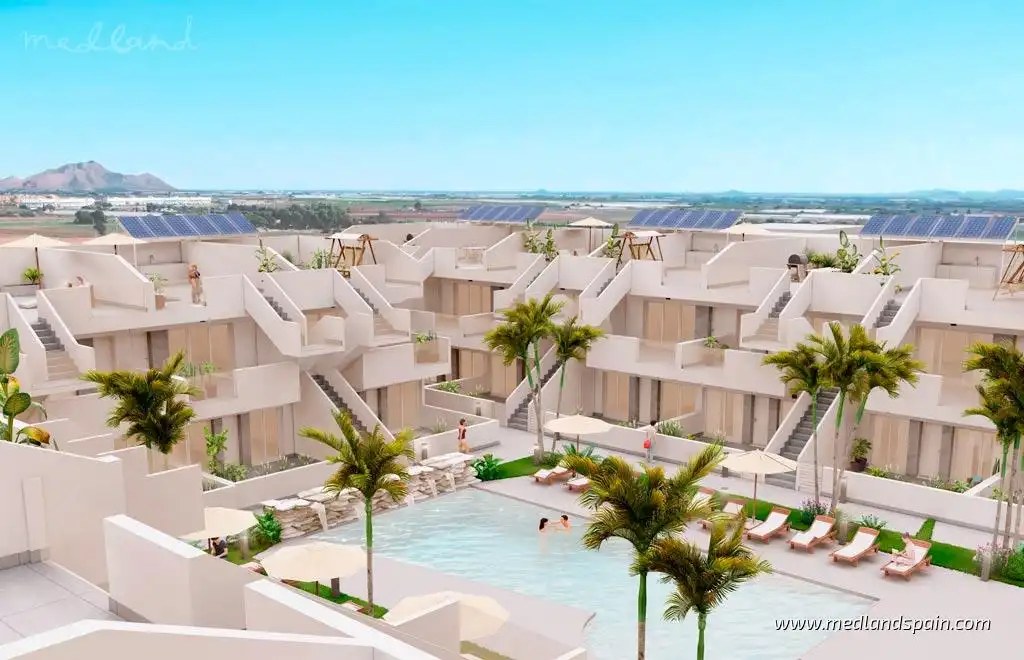 Apartament amb piscina en venda a Roldán