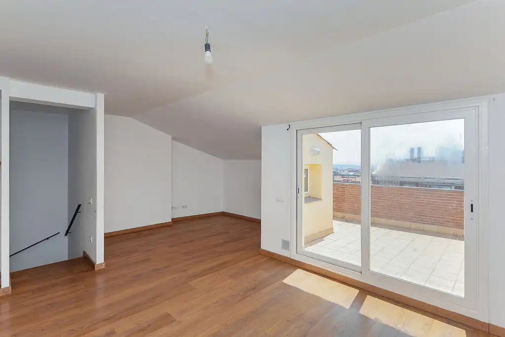 Sala d'estar de Pis en venda en Terrassa amb Parquet