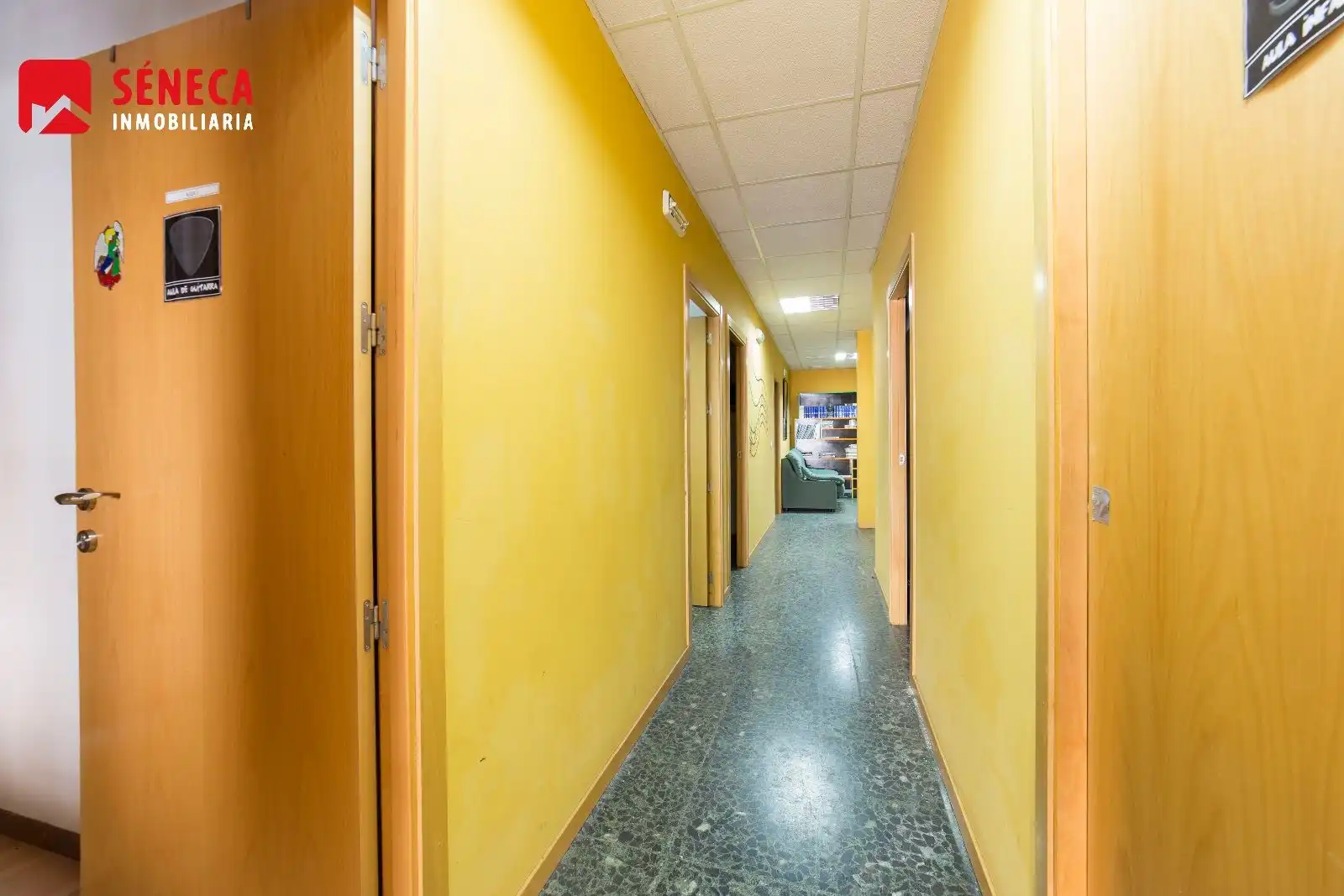 Business premises for sale in Alfaros, imagen 3