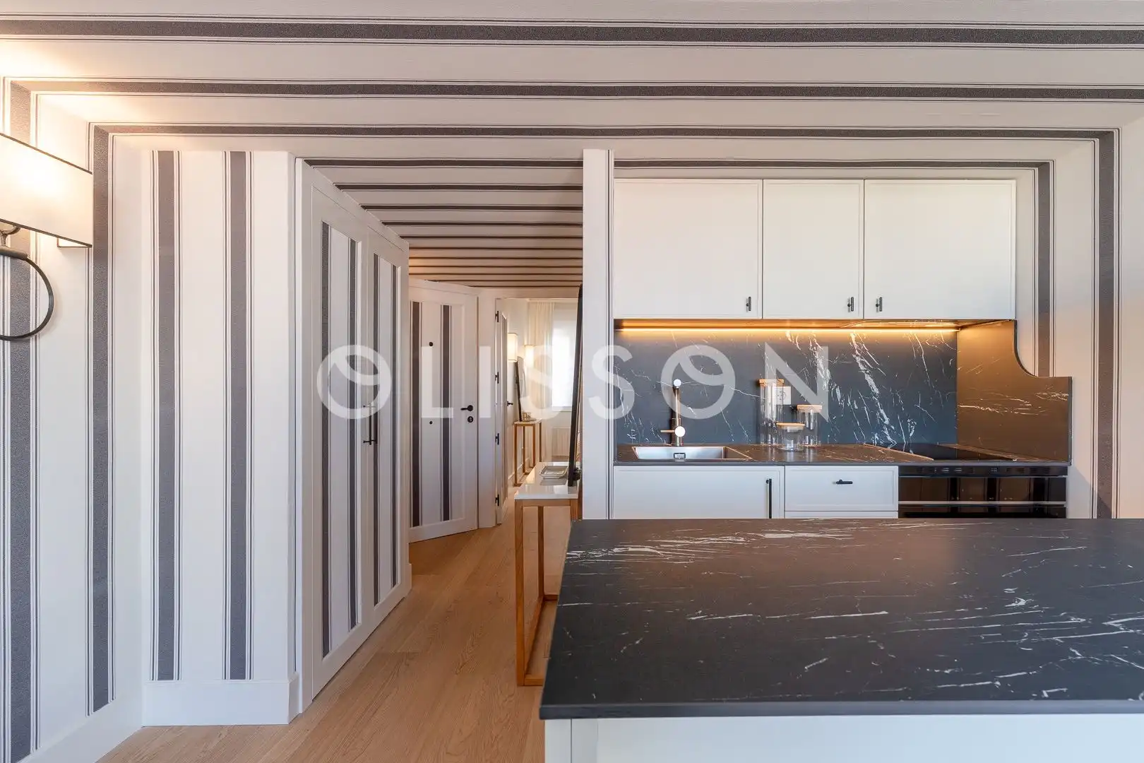 Kitchen of Flat for sale in Madrid  with Air Conditioner, Heating and Storage room