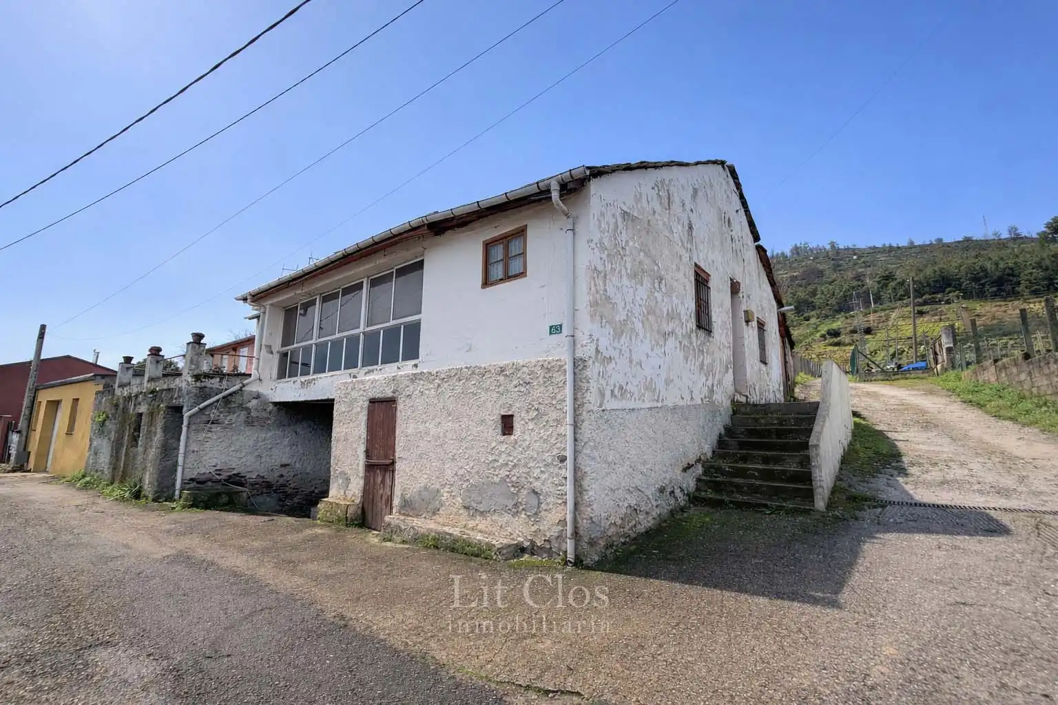 Casa rústica amb jardí en venda a Rúa o Pacio 63