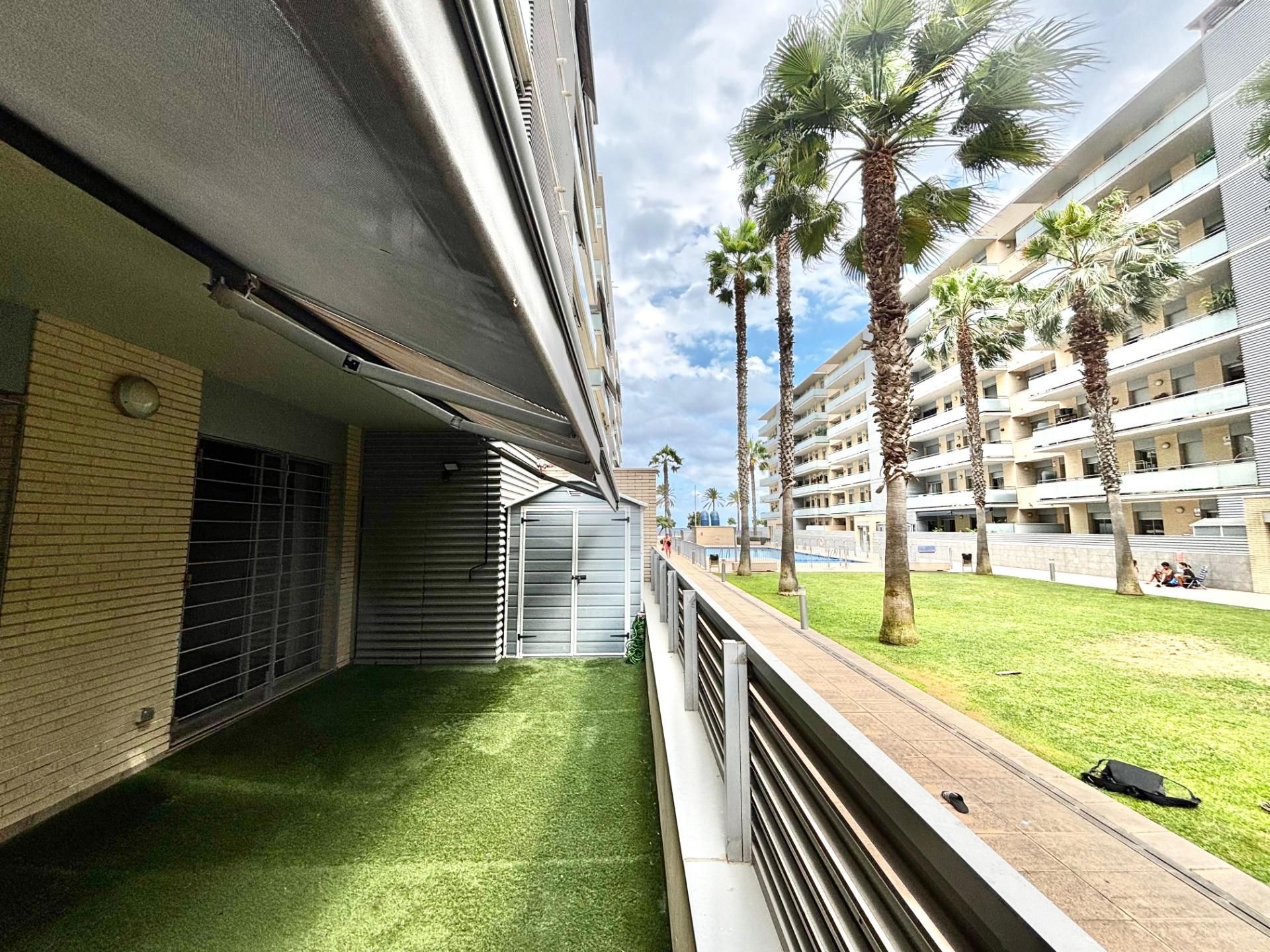 Terrassa de Planta baixa en venda en Badalona amb Aire condicionat, Calefacció i Jardí privat