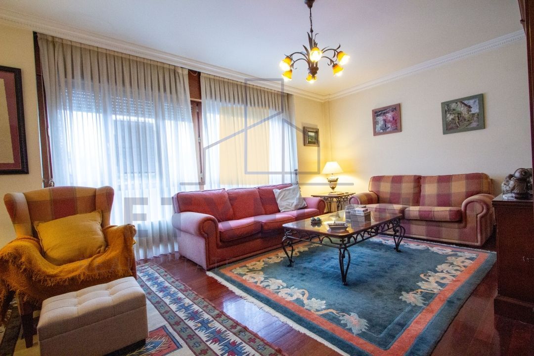 Sala d'estar de Pis en venda en Abadiño  amb Calefacció, Traster i Balcó