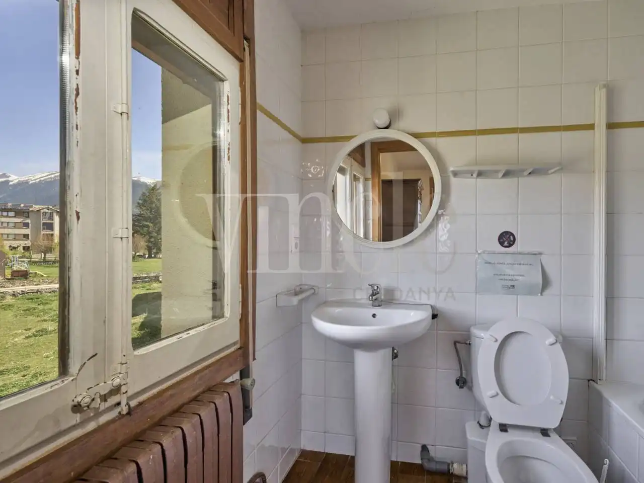 Badezimmer von Gebäude zum Verkauf in Lles de Cerdanya
