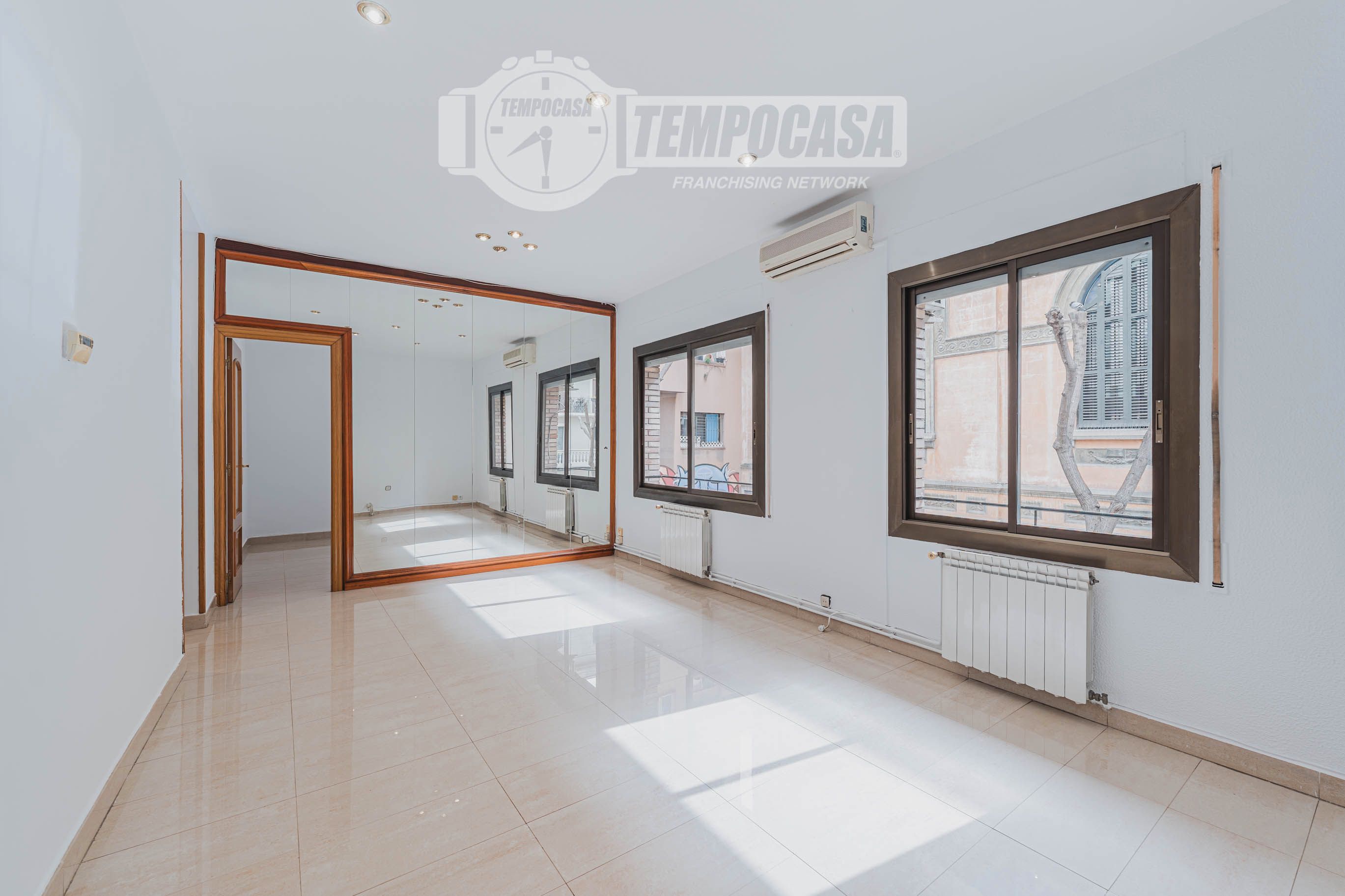 Wohnung zum Verkauf in Sants , Sants - Montjuïc