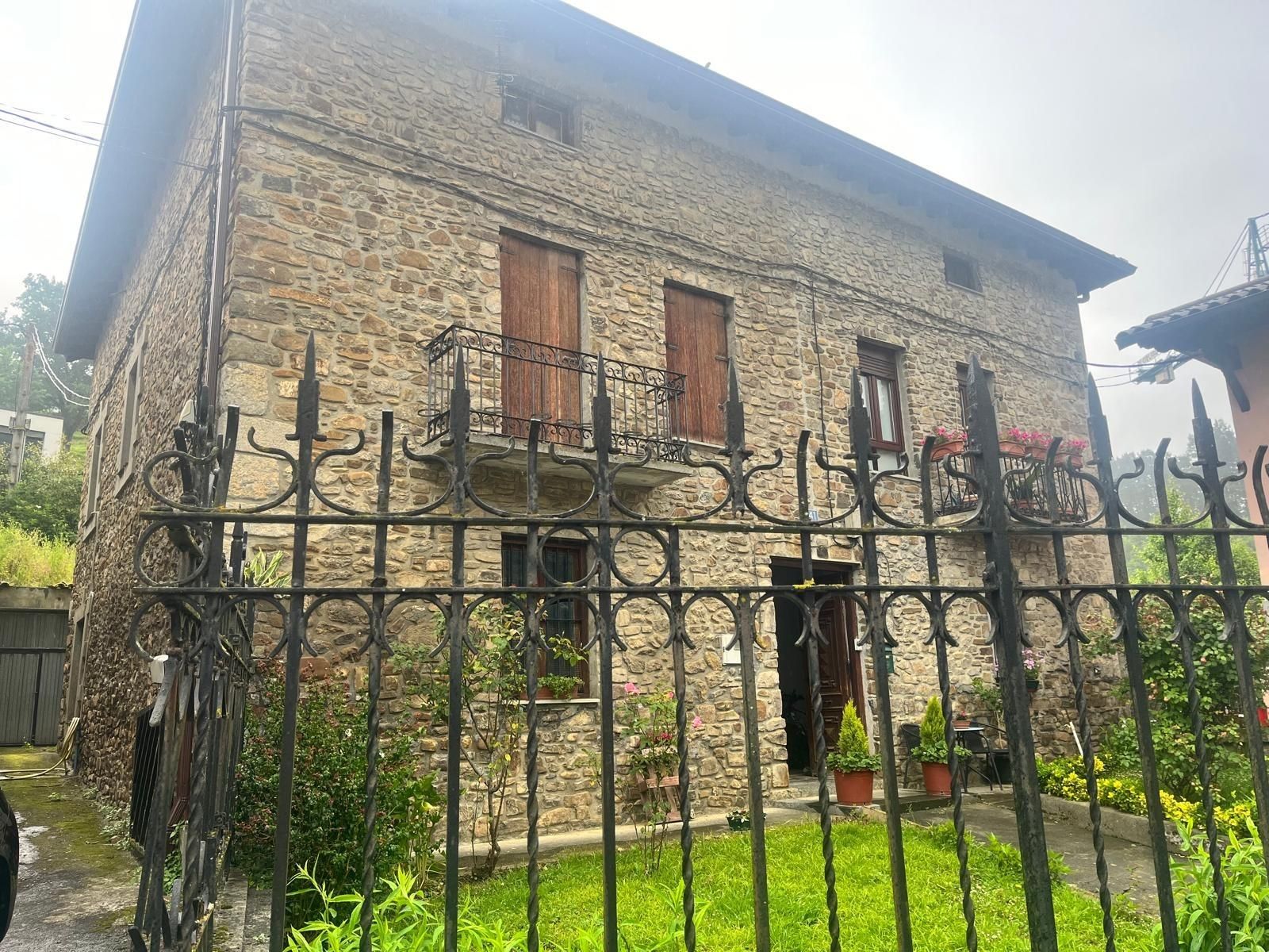 Exterior view of Single-family semi-detached for sale in Zeberio  with Private garden and Balcony