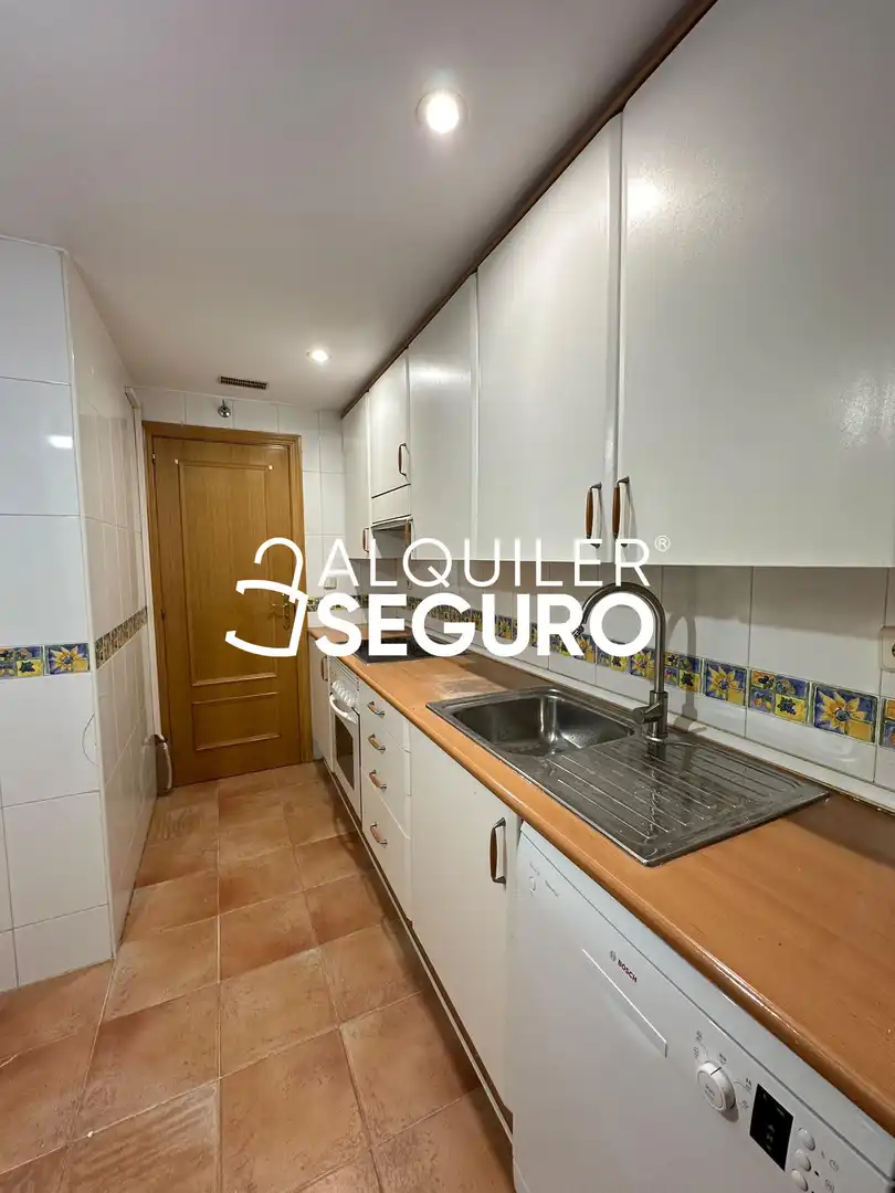 Appartamento con piscina in affitto a Ladera de los Almendros, imagen 19