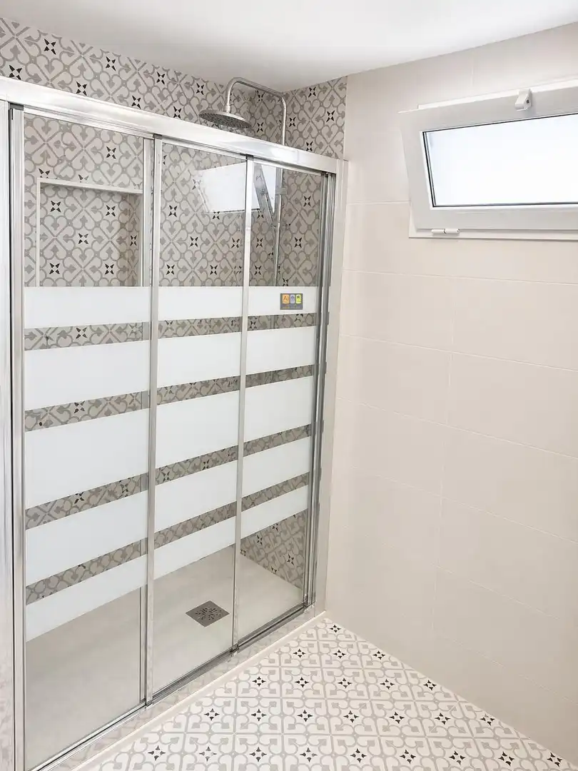 Bathroom of Attic for sale in Benidorm  with Air Conditioner, Terrace and Balcony
