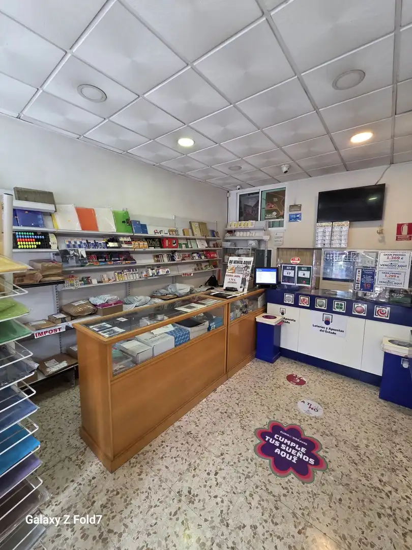 Local en venta en Jaén con Aire acondicionado