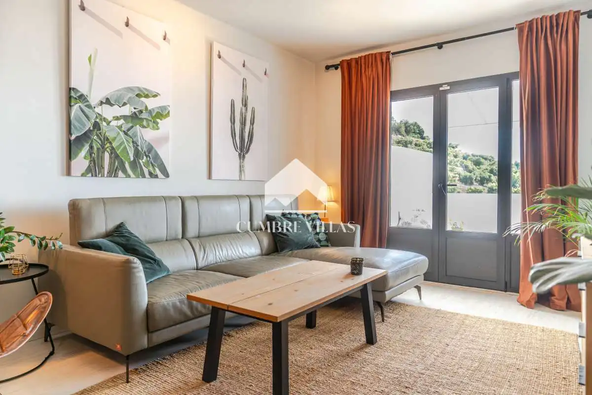 Sala de estar de Casa adosada en venta en Almuñécar con Terraza, Trastero y Internet