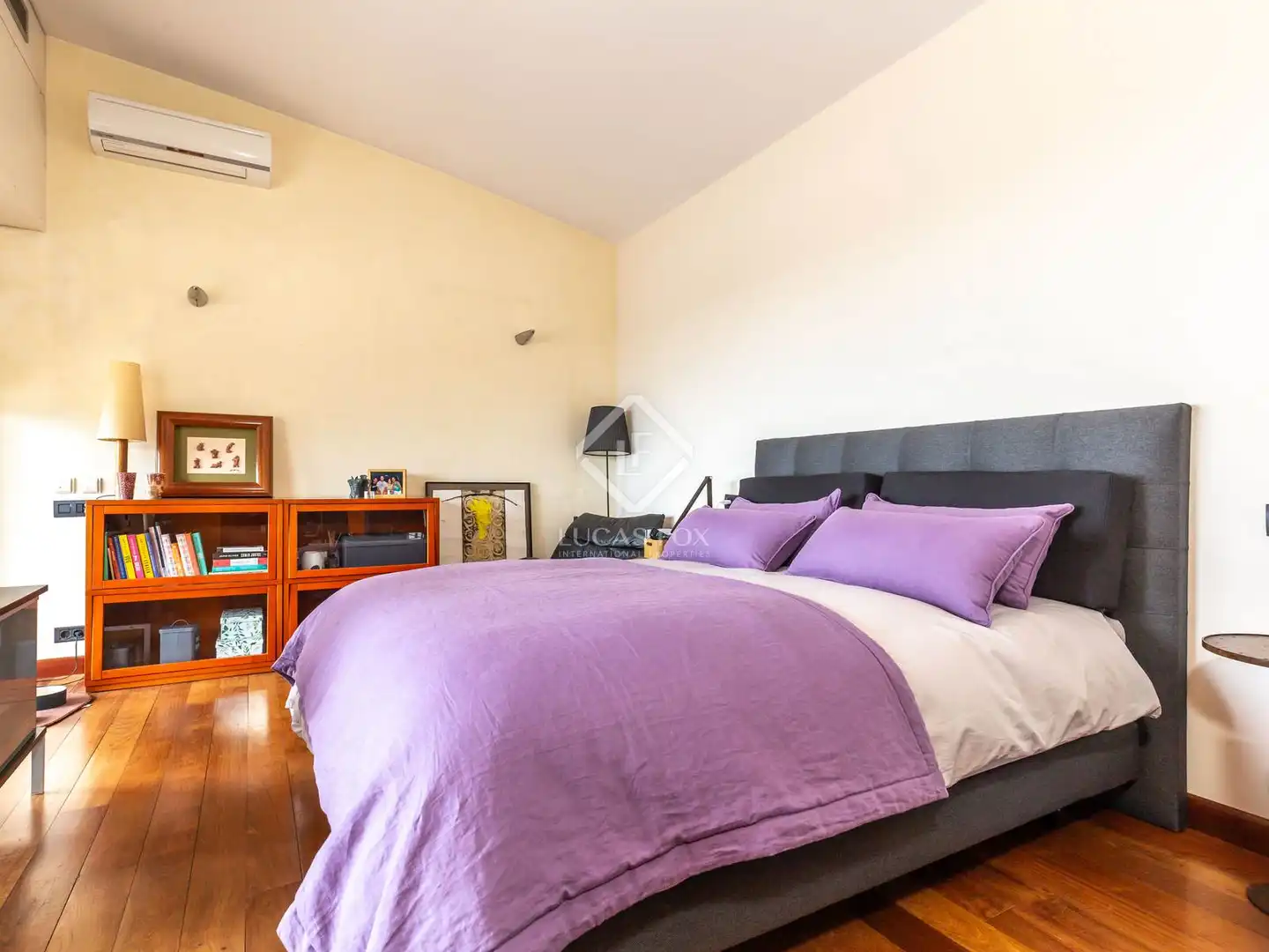 Schlafzimmer von Haus oder Chalet zum Verkauf in Esplugues de Llobregat mit Klimaanlage, Heizung und Privatgarten