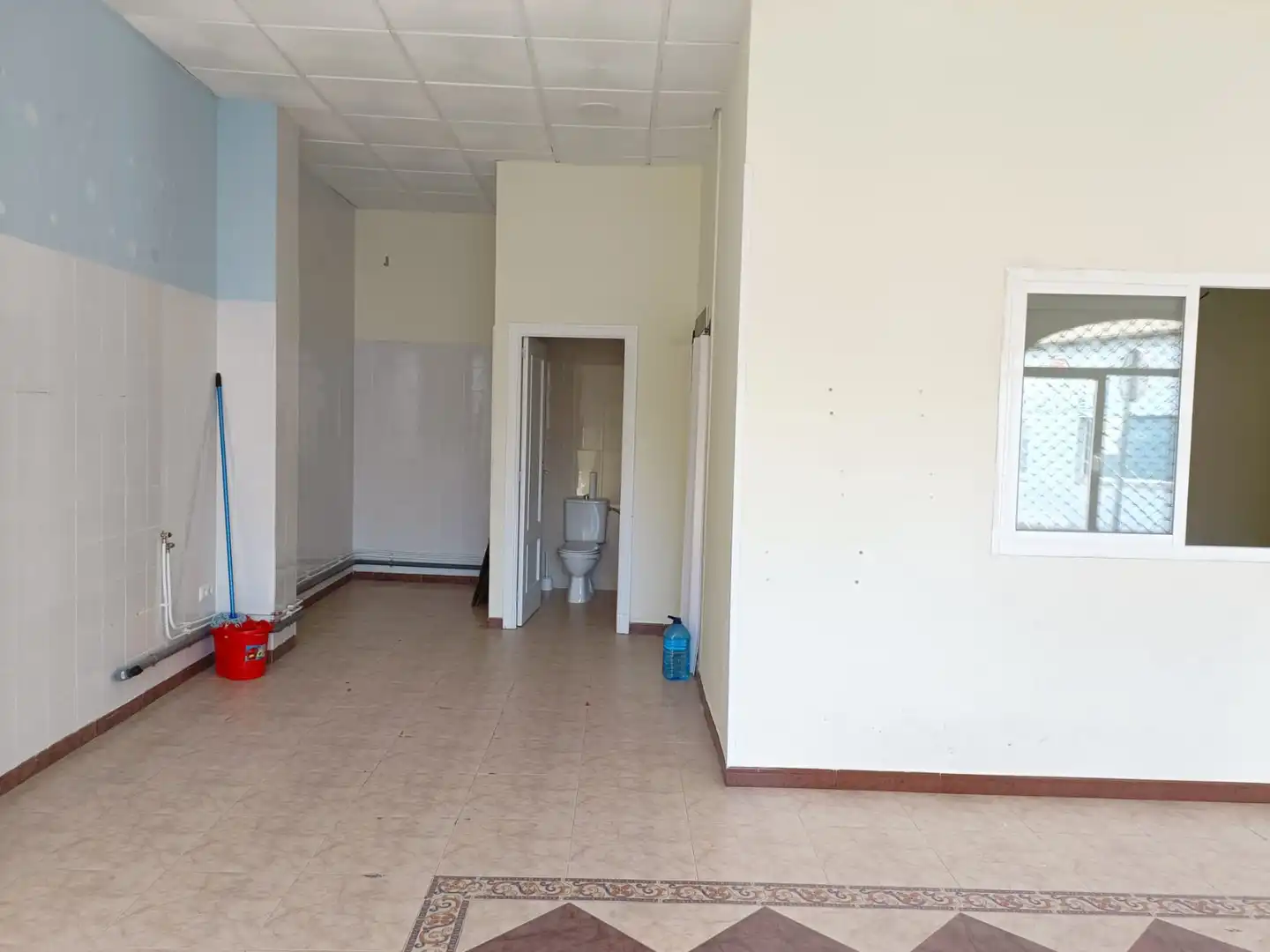 Local comercial en alquiler en Calle el Tercio, imagen 5