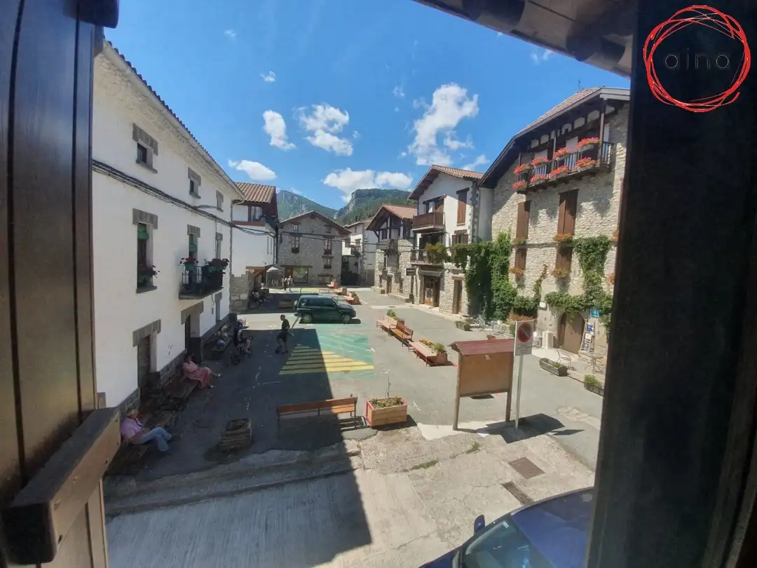 Vista exterior de Casa o chalet en venta en Burgui / Burgi con Balcón