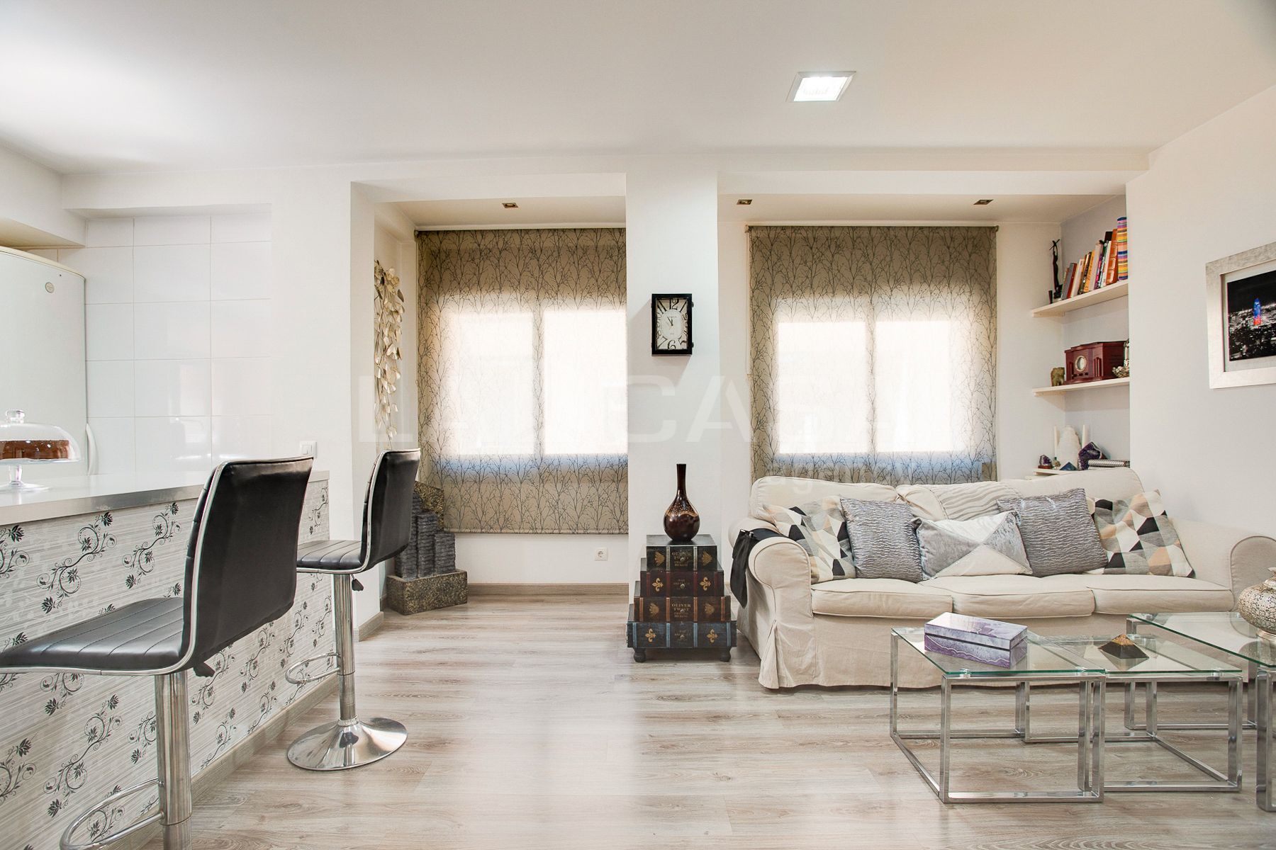 Sala de estar de Piso en venta en El Prat de Llobregat con Aire acondicionado, Calefacción y Parquet