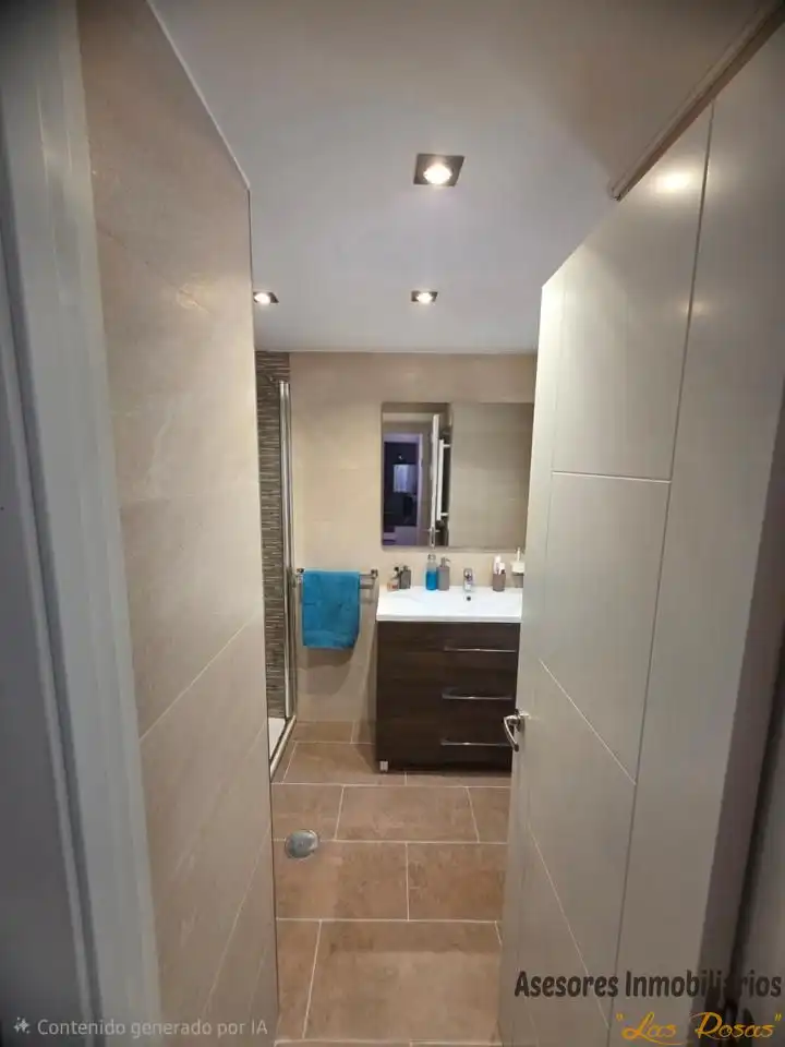 Badezimmer von Wohnung zum Verkauf in Madrid mit Klimaanlage, Heizung und Parkett