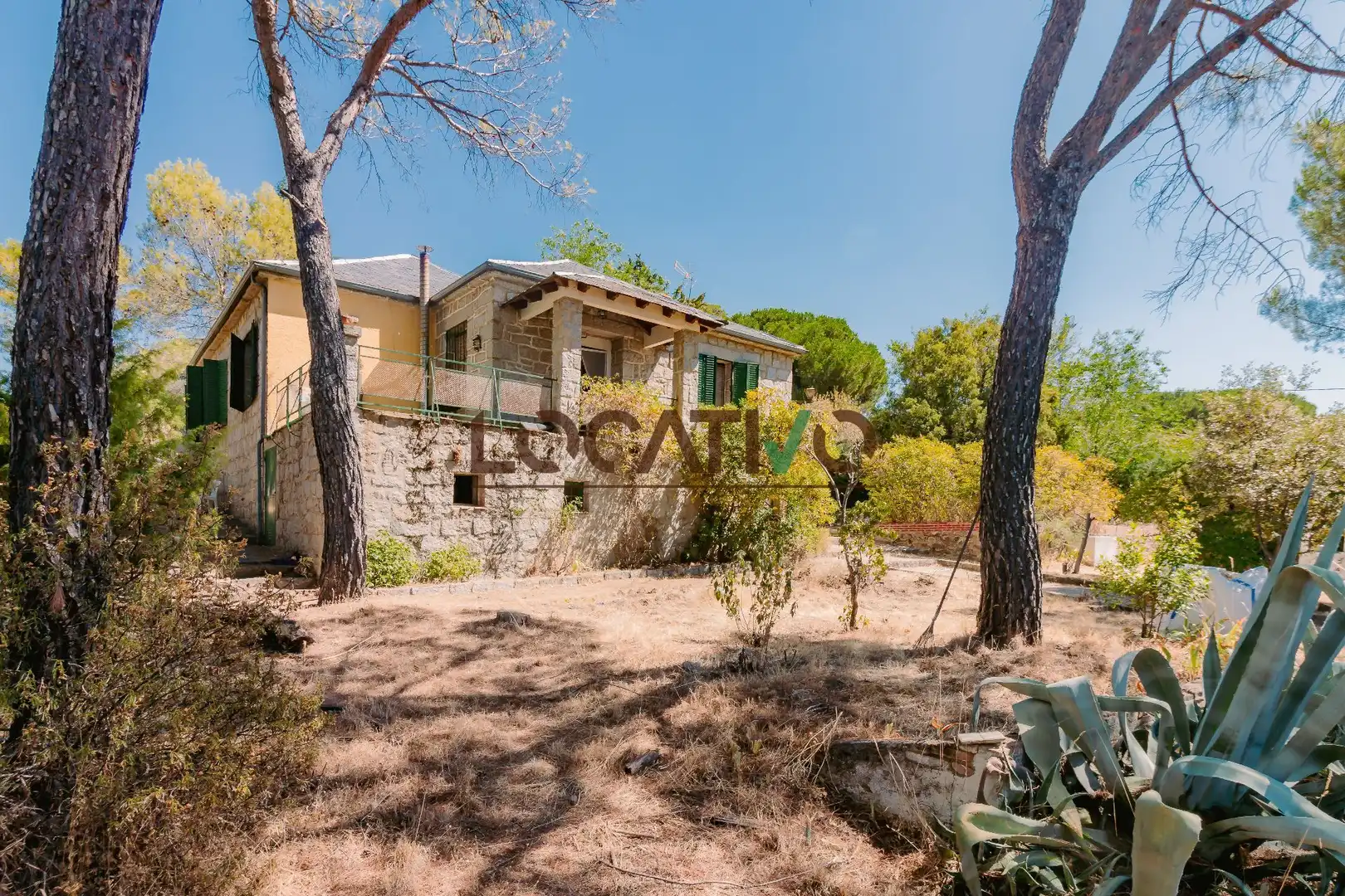 Vista exterior de Casa o xalet en venda en Robledo de Chavela amb Calefacció, Jardí privat i Traster