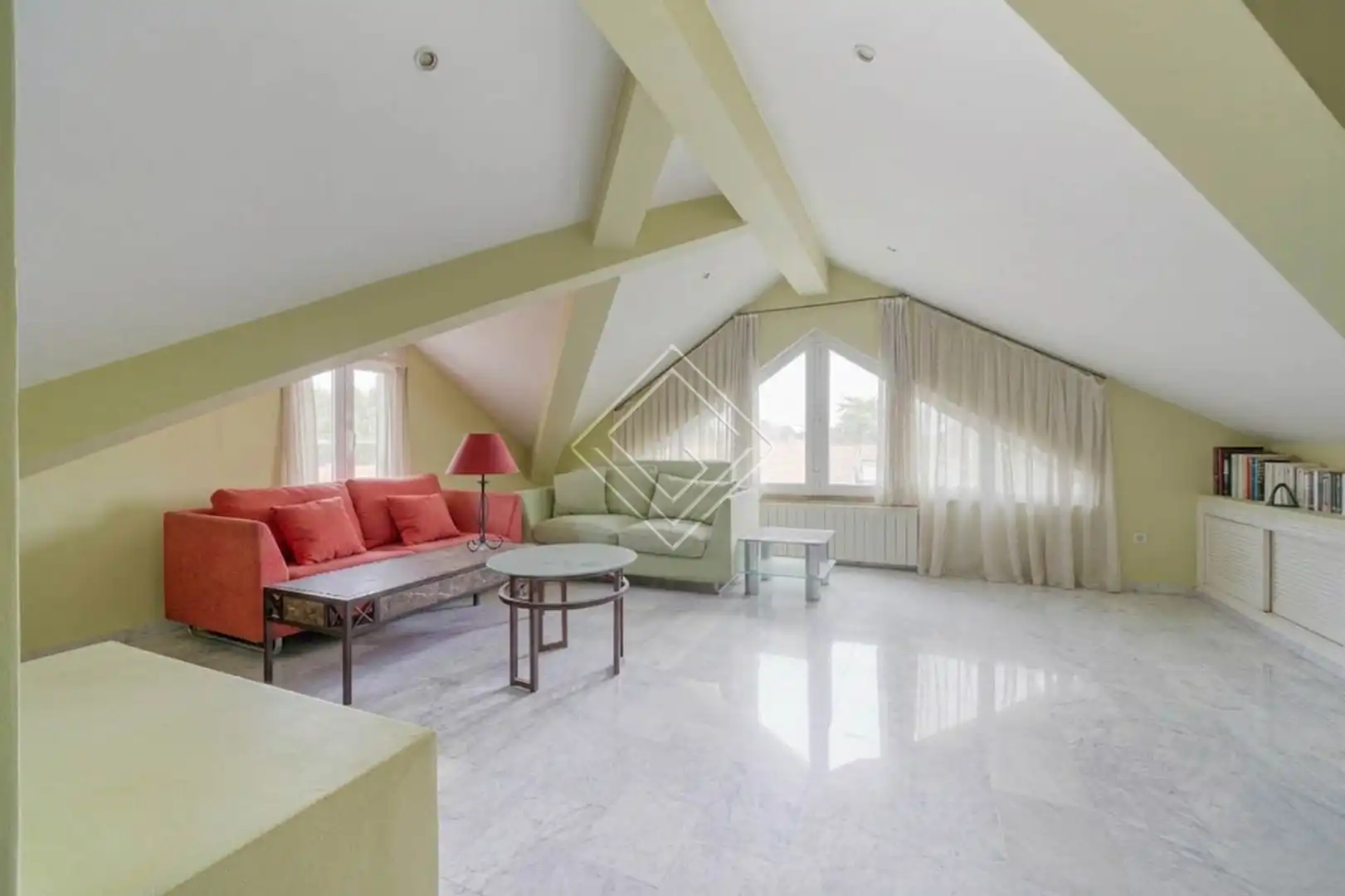 Sala de estar de Casa adosada en venta en Madrid
