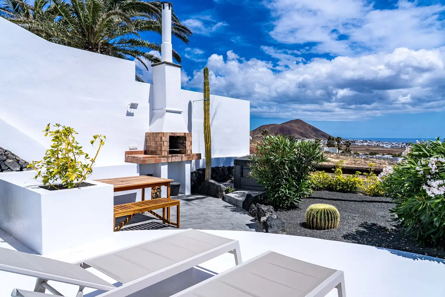 Terrassa de Casa adosada en venda en Teguise amb Jardí privat, Terrassa i Piscina