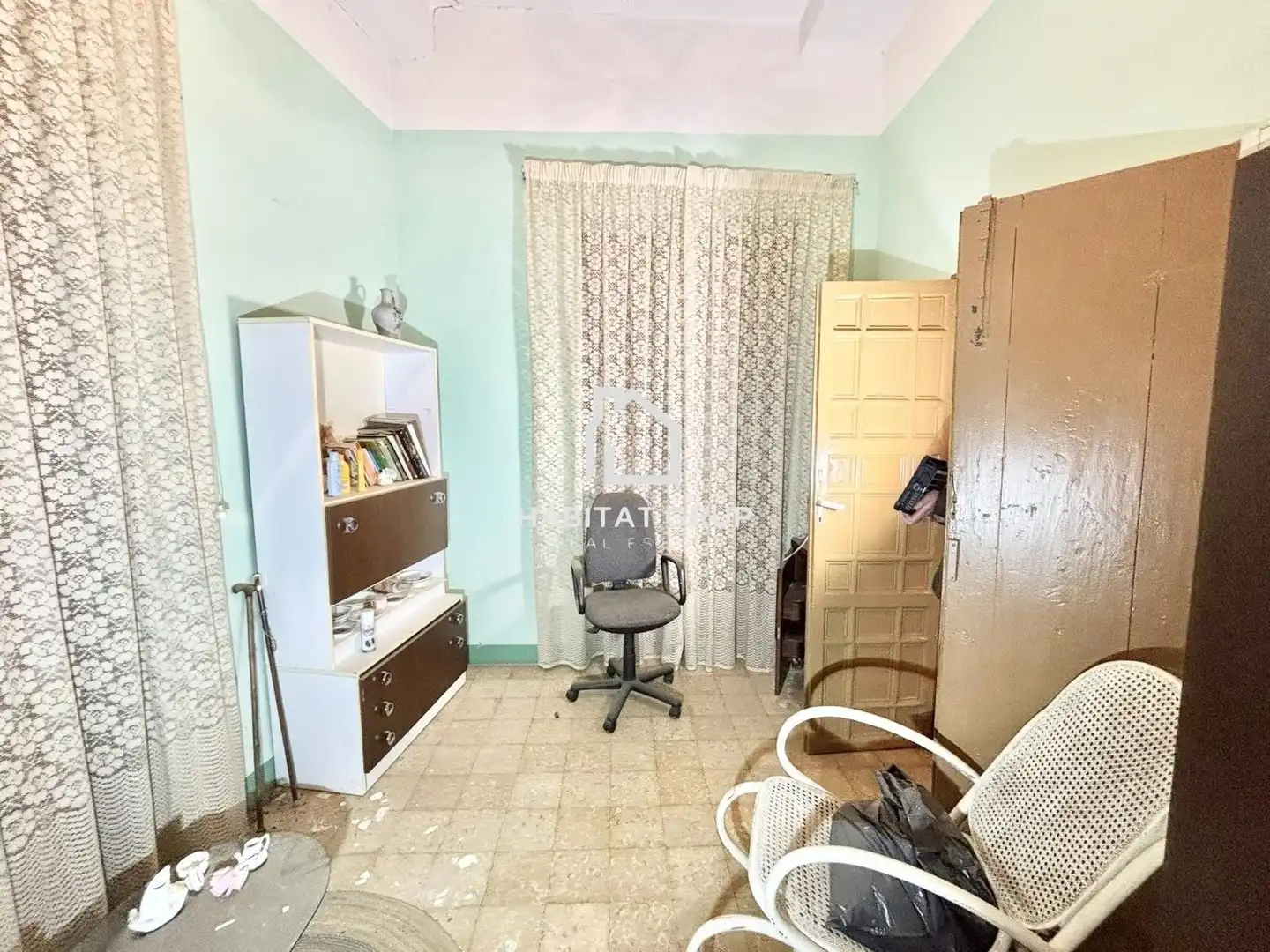 Habitación de Casa adosada en venta en Gandesa con Terraza y Trastero