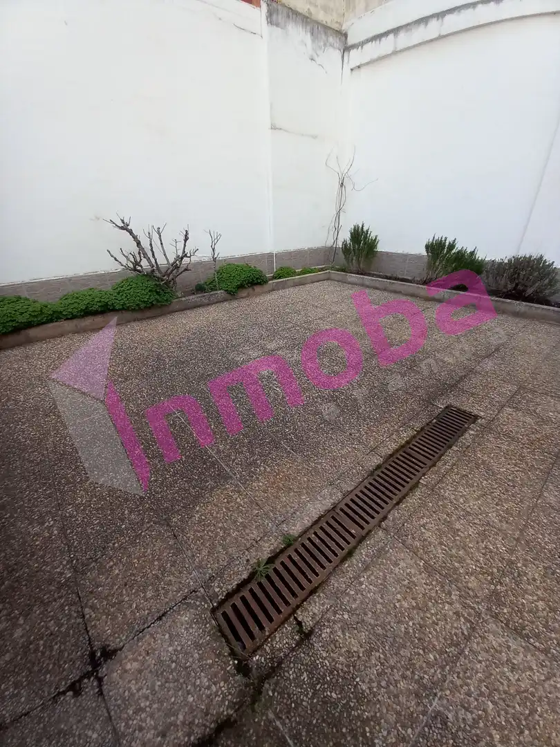 Casa adosada en venta en Calle Corralón de los Caídos, Santa Catalina - Ferial