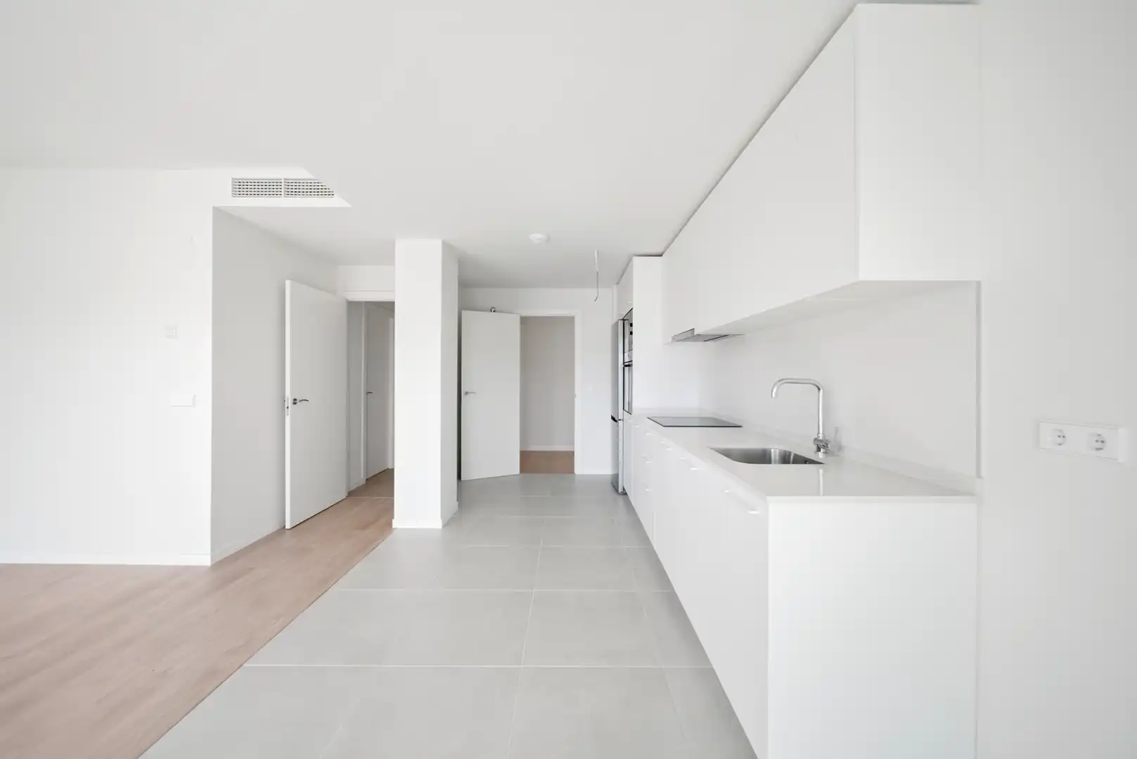 Cocina de Piso en venta en Marbella con Calefacción, Terraza y Trastero