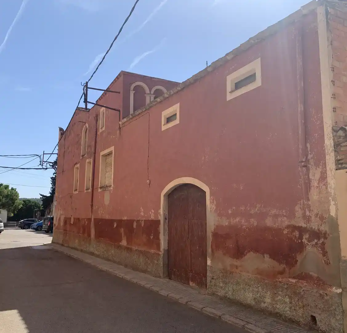Vista exterior de Casa adosada en venda en El Rourell amb Balcó