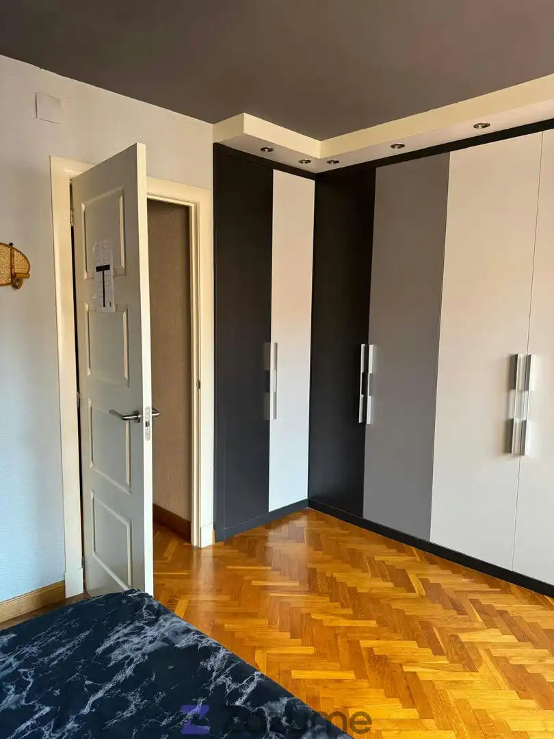 Bedroom of Flat for rent in Zaragoza  with Air Conditioner, Heating and Parquet flooring