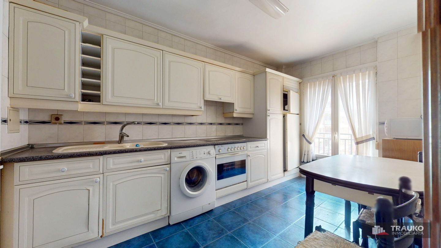 Kitchen of Flat for sale in Bilbao   with Terrace