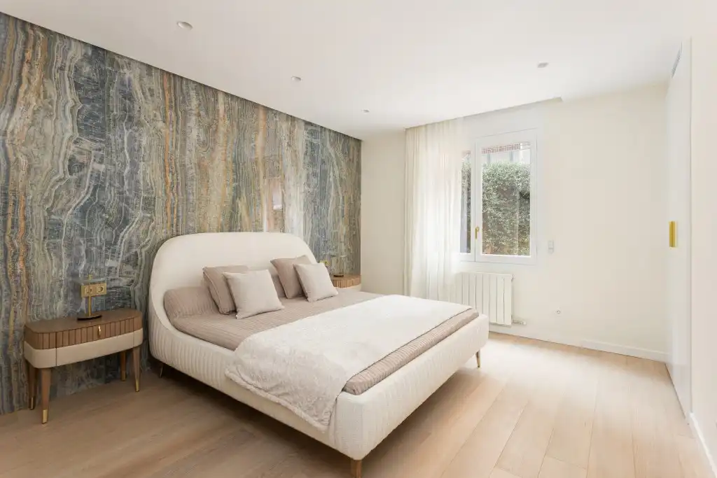 Dormitori de Apartament en venda en Barcelona amb Calefacció, Traster i Moblat