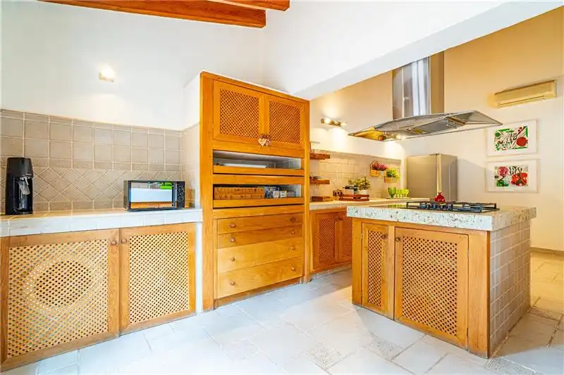 Cuina de Casa o xalet en venda en Calvià amb Aire condicionat, Jardí privat i Terrassa
