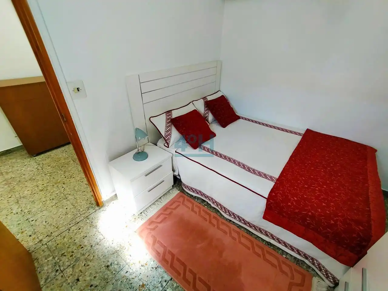 Habitación de Piso en venta en Ourense Capital  con Calefacción, Trastero y Amueblado