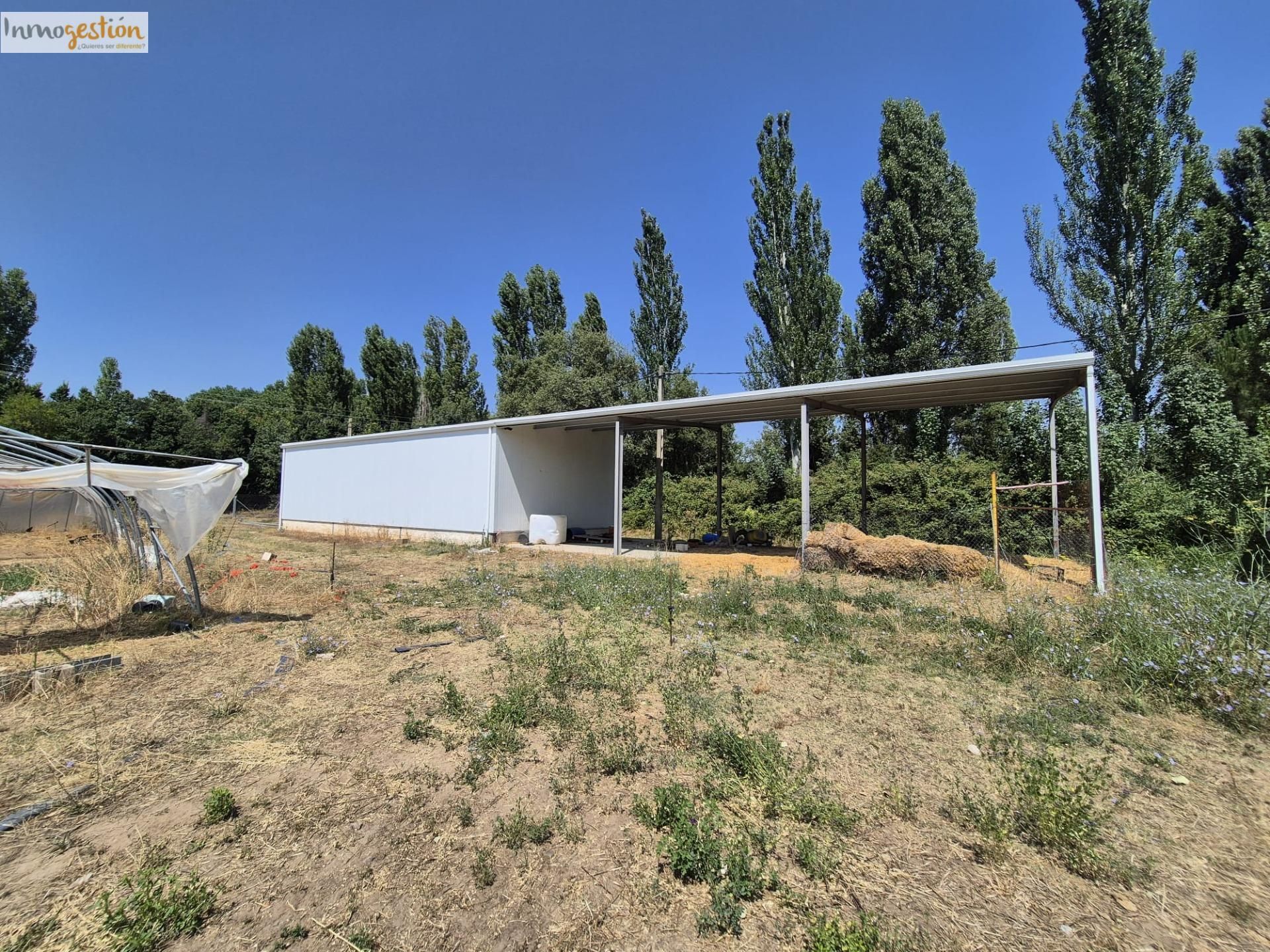 Exterior view of Industrial buildings for sale in Tudela de Duero