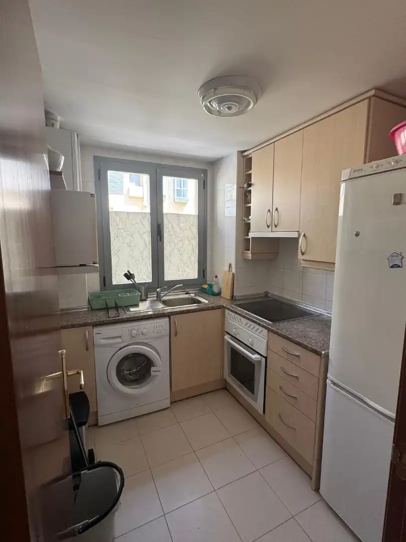 Cocina de Piso en venta en Madrid con Calefacción, Jardín privado y Parquet