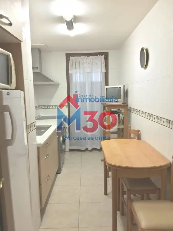 Cocina de Apartamento en venta en Miranda de Ebro con Calefacción, Parquet y Terraza