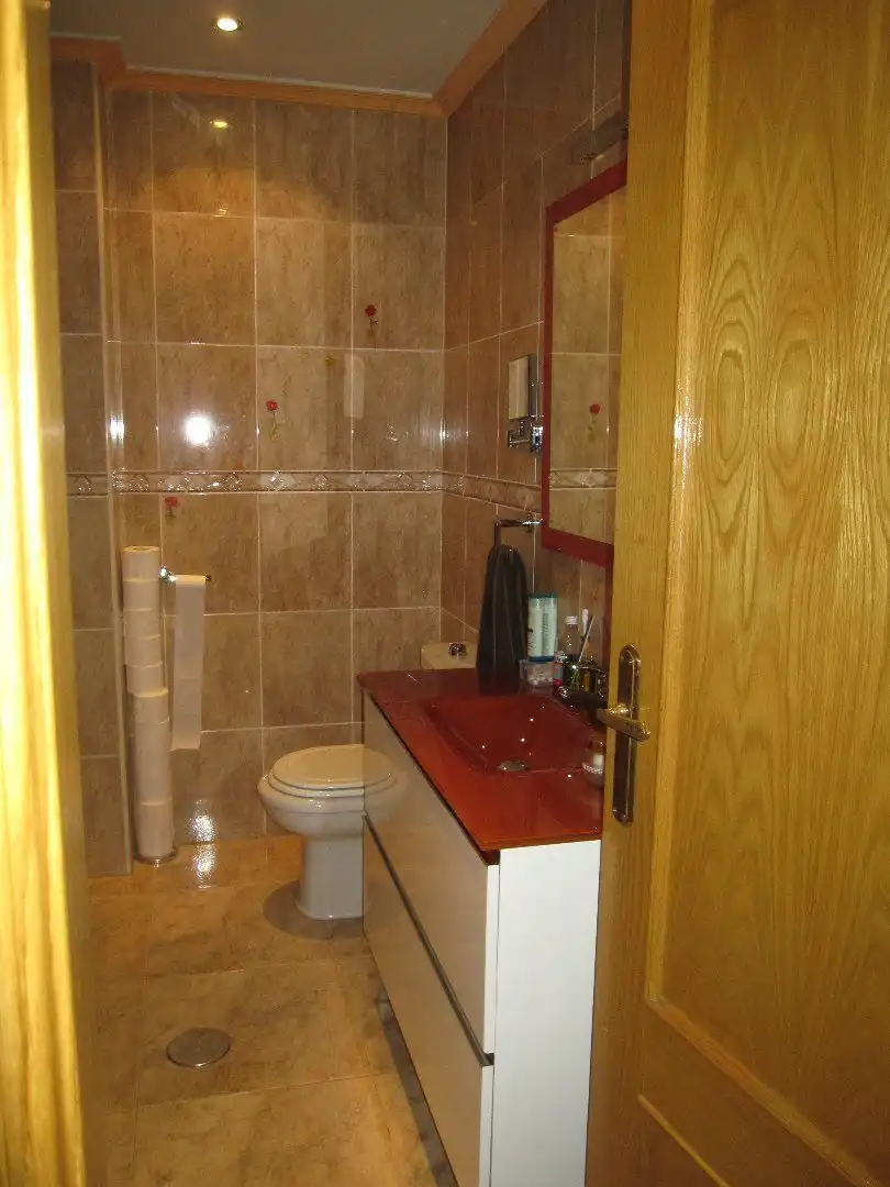 Bany de Casa o xalet en venda en Ciudad Real amb Aire condicionat, Terrassa i Forn
