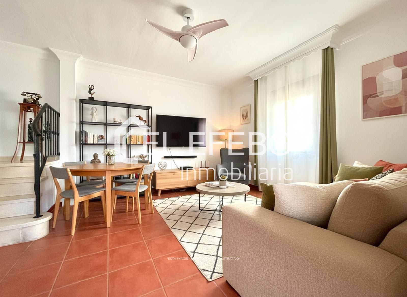 Sala de estar de Casa o chalet en venta en Antequera con Aire acondicionado, Calefacción y Terraza