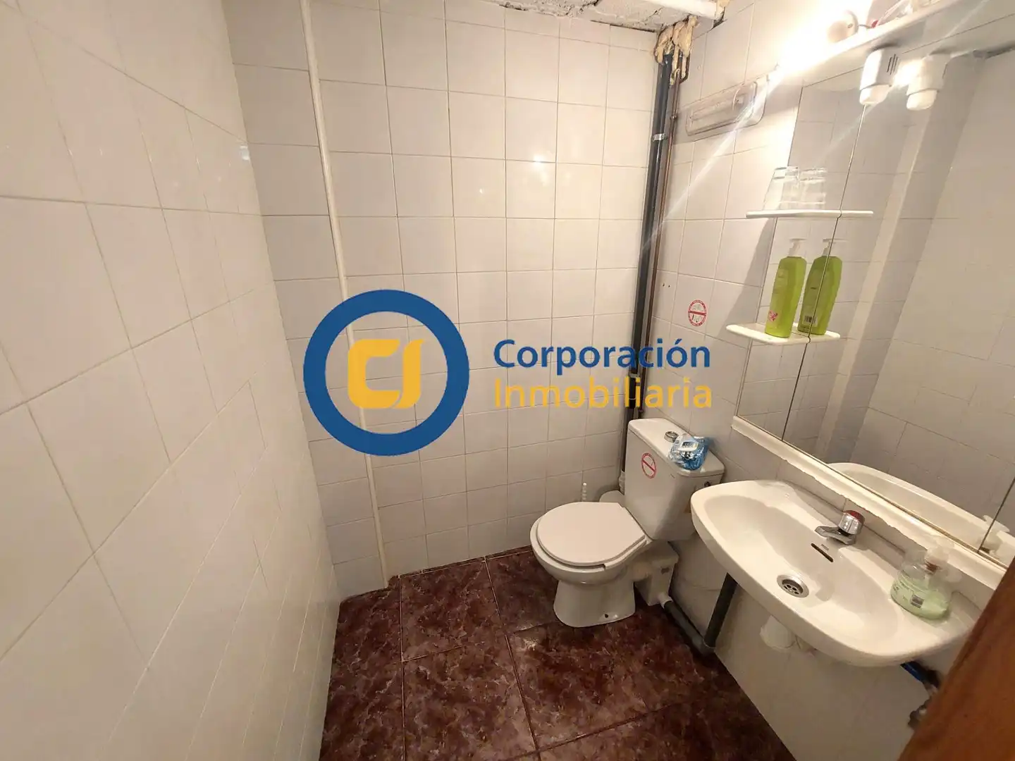 Baño de Local en venta en Lorca con Aire acondicionado